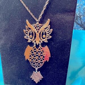 Vintage Owl Necklace Silver Body Yellow Jewel Eyes on Silver Chain